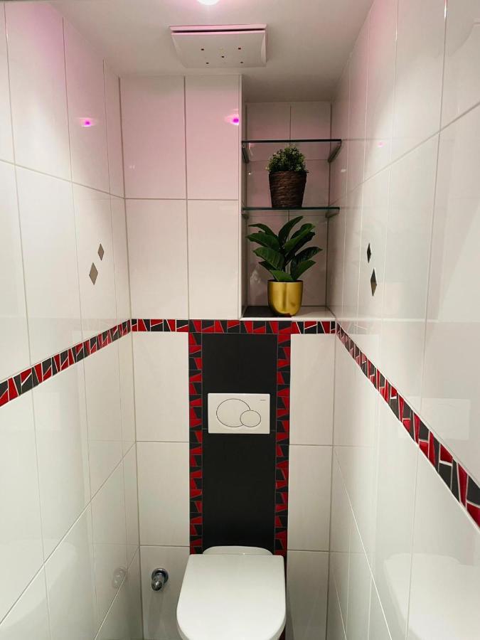 Super Deluxe Apartment - Near U6, U3 In City Center Viyana Dış mekan fotoğraf