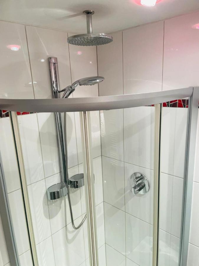 Super Deluxe Apartment - Near U6, U3 In City Center Viyana Dış mekan fotoğraf