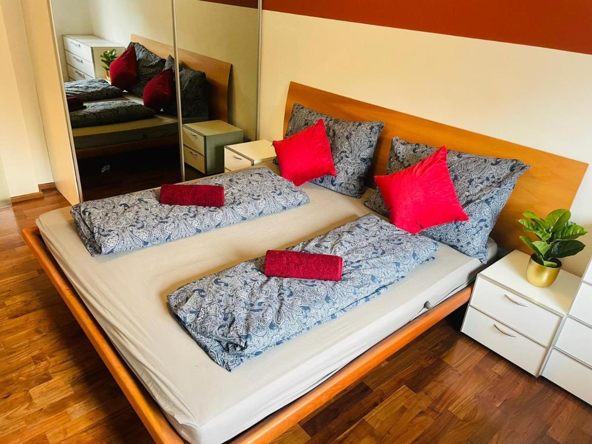 Super Deluxe Apartment - Near U6, U3 In City Center Viyana Dış mekan fotoğraf