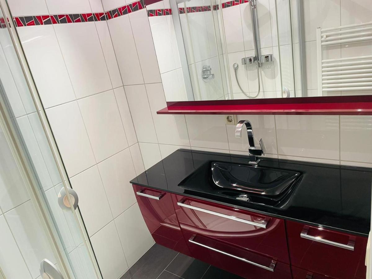 Super Deluxe Apartment - Near U6, U3 In City Center Viyana Dış mekan fotoğraf